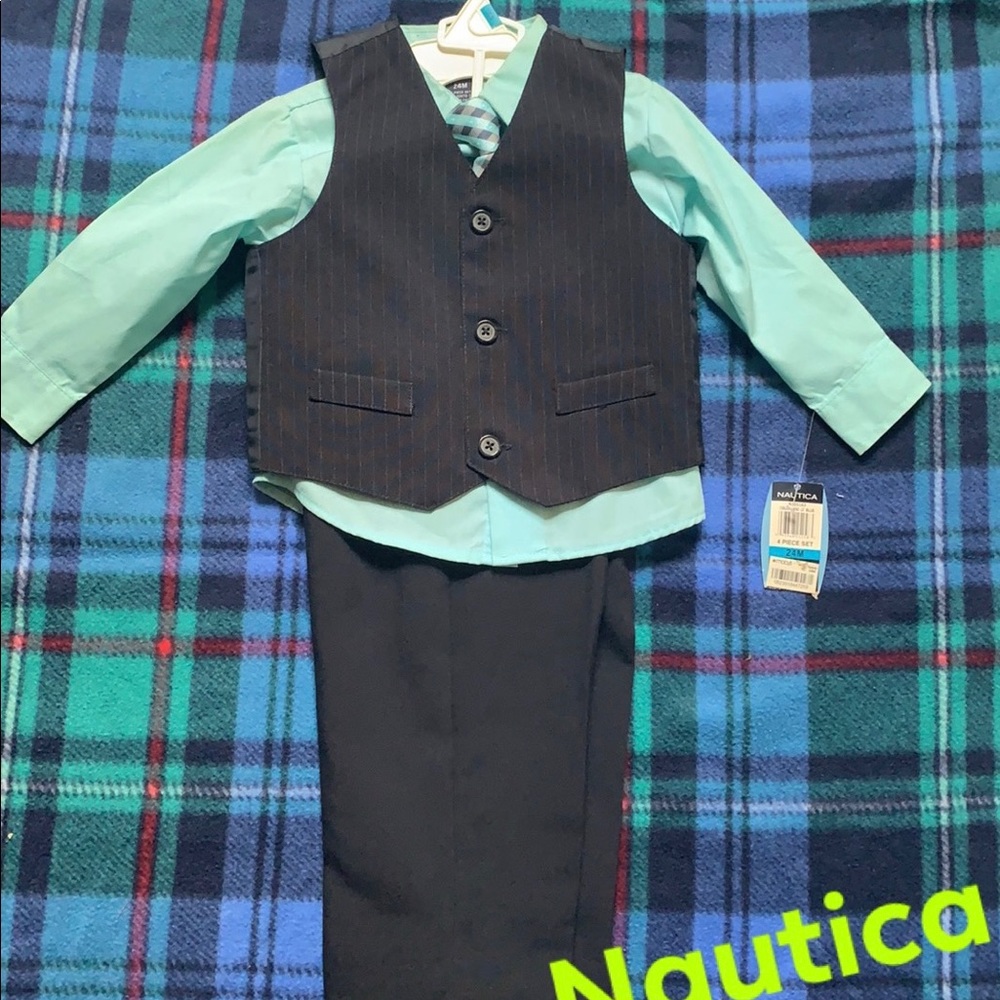 Nautica suit